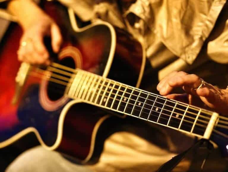 Guitar player in France