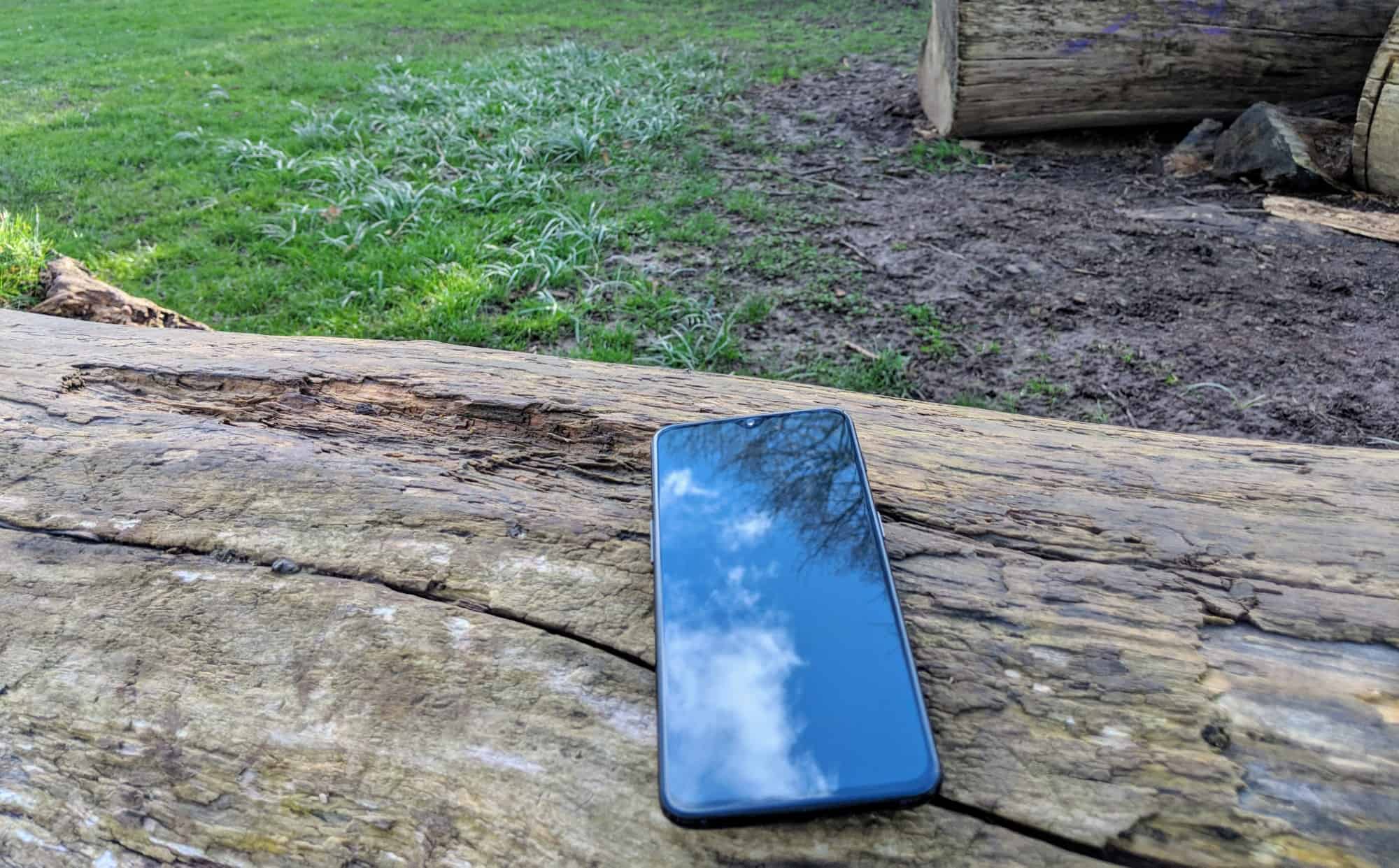 OnePlus 6T on log