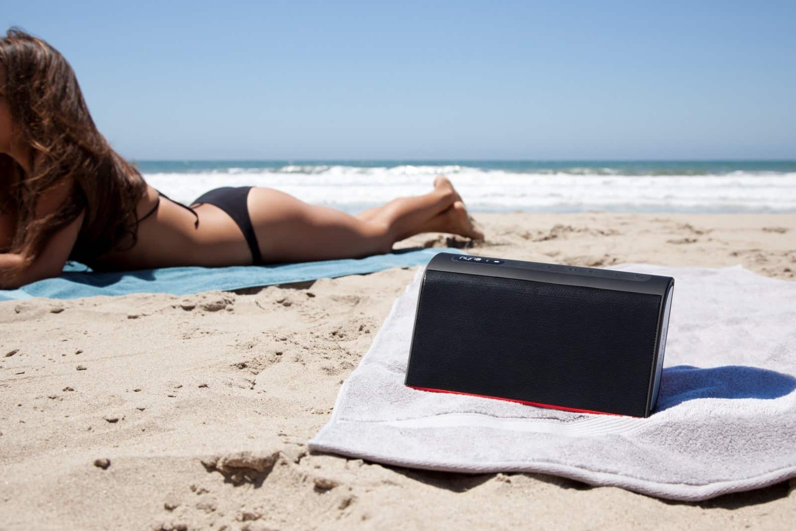 NYNE TT on the beach