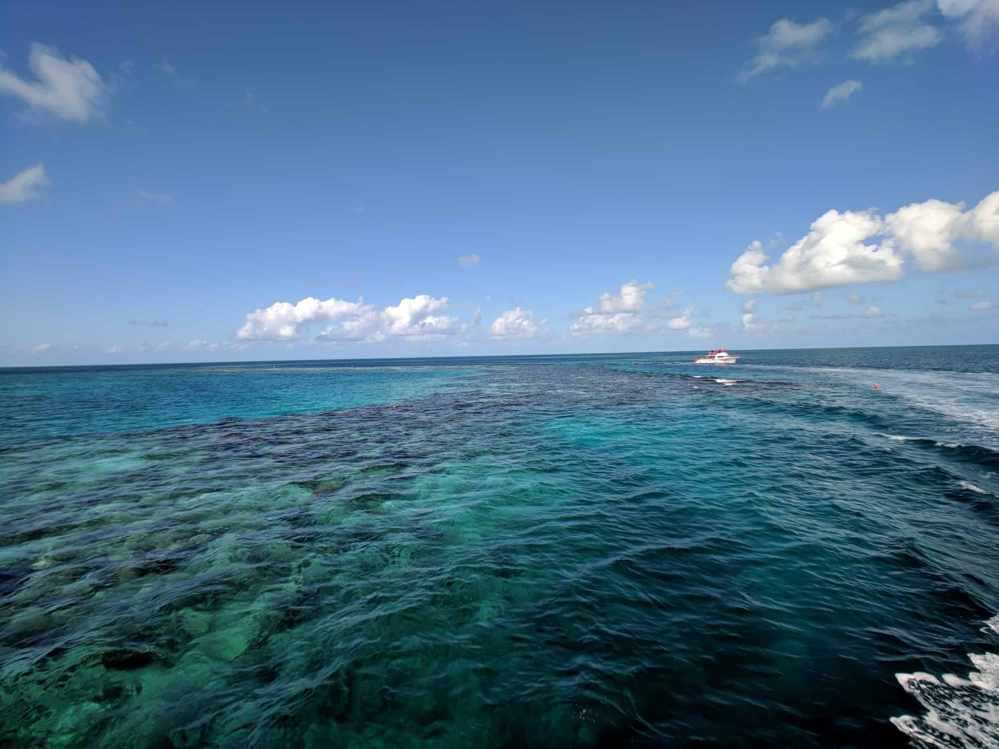 Wide-angle ocean - Moment lens